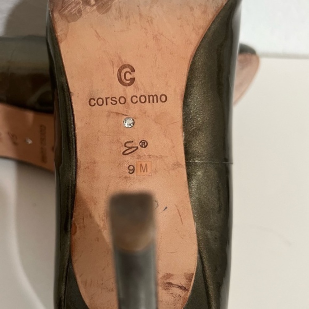 Corso Como Genuine Patent Leather Metallic Pewter Pumps Heels Size 9 - Picture 12 of 14